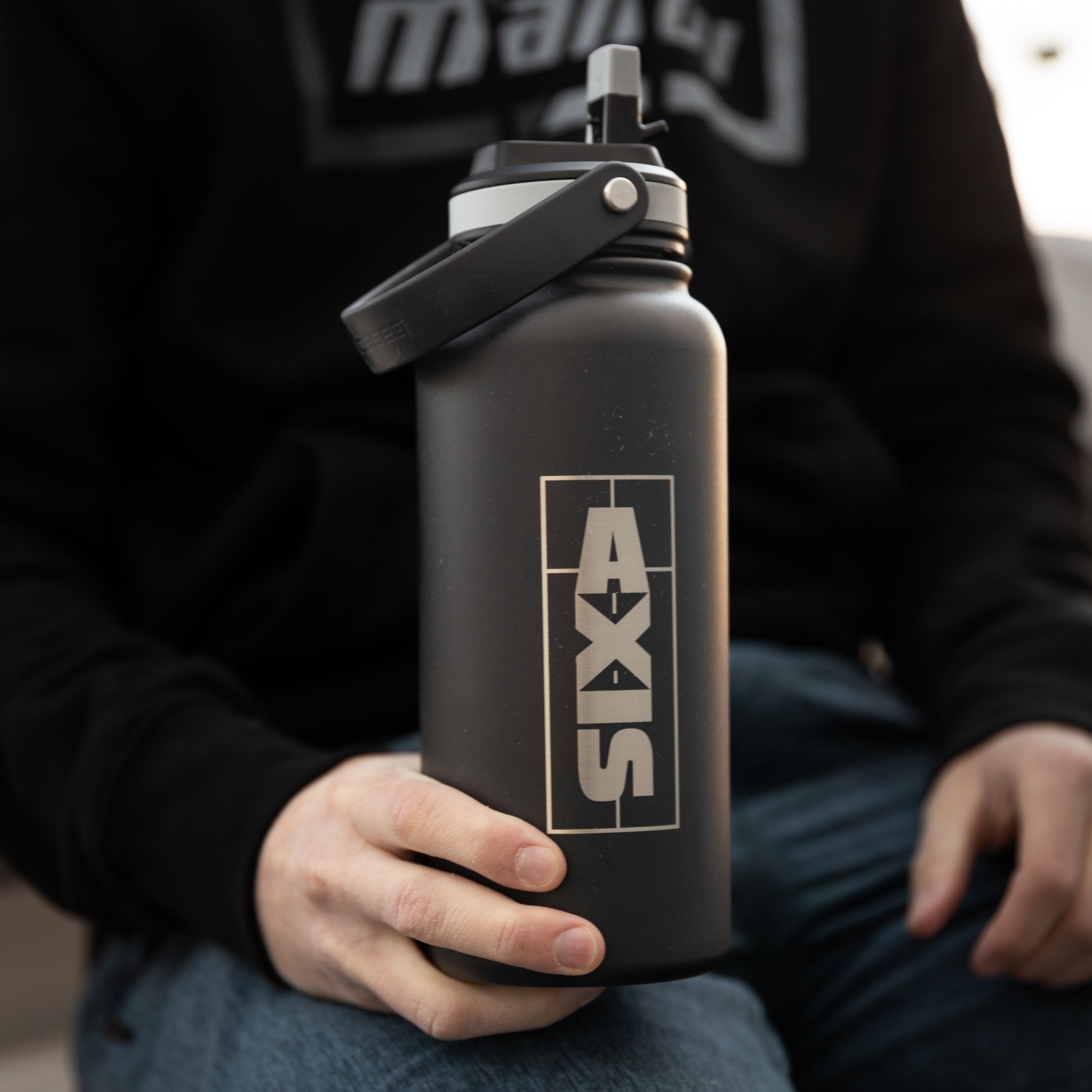 32oz YETI Water Bottle